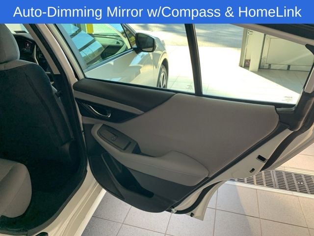 2025 Subaru LEGACY Premium