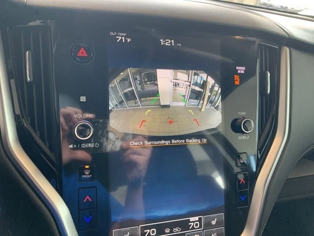 2025 Subaru LEGACY Premium