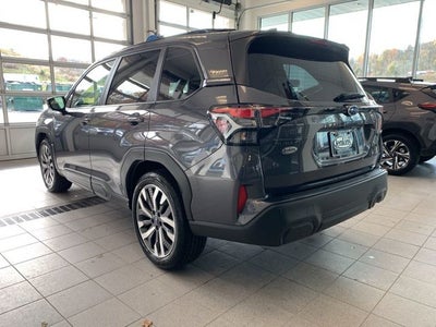2025 Subaru FORESTER Touring