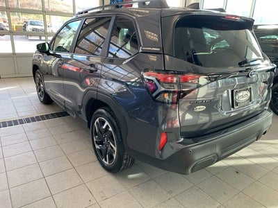 2025 Subaru FORESTER Limited Hybrid