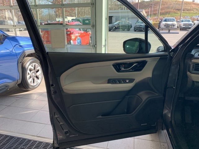 2025 Subaru FORESTER Limited Hybrid