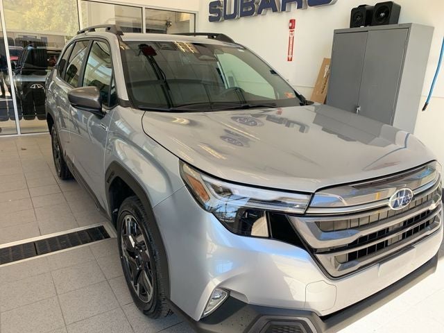 2025 Subaru FORESTER Limited Hybrid