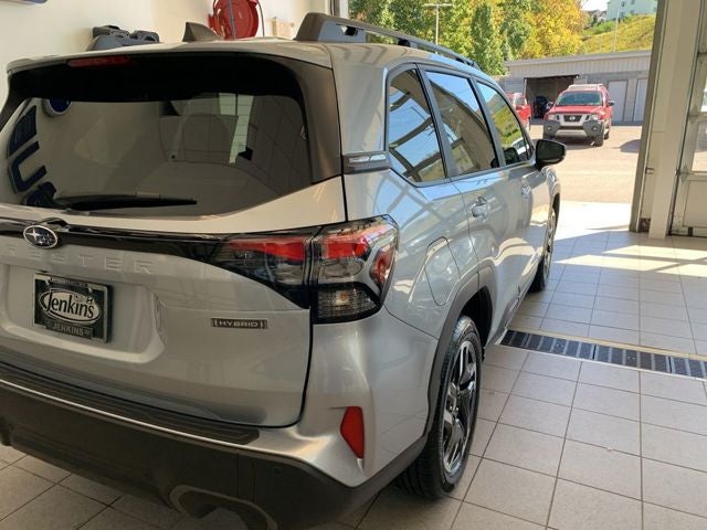 2025 Subaru FORESTER Limited Hybrid