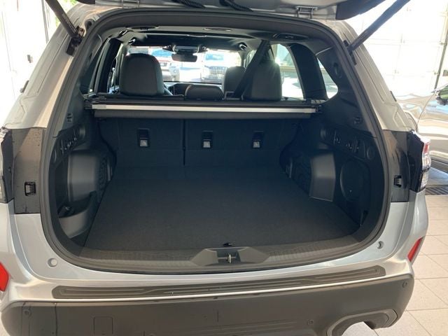 2025 Subaru FORESTER Limited Hybrid