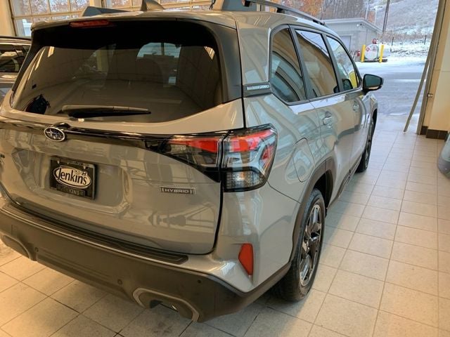 2025 Subaru FORESTER Limited Hybrid