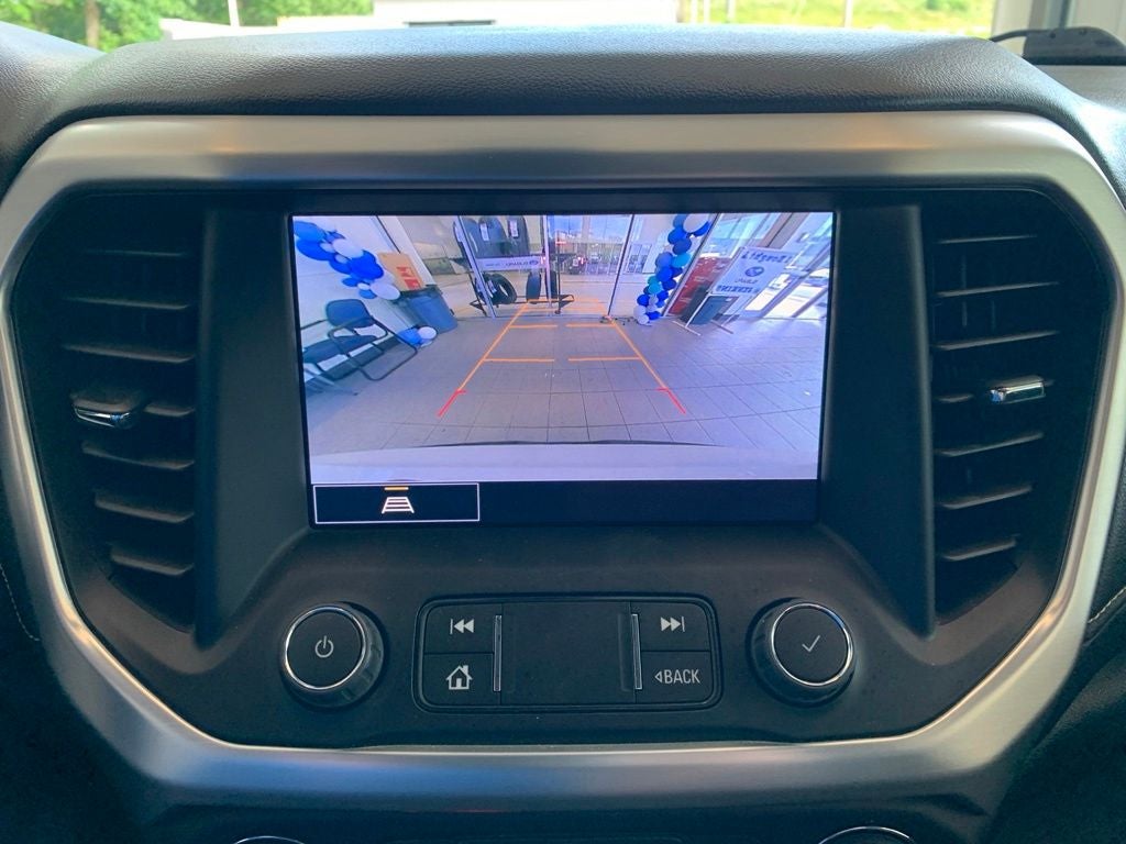 2023 GMC Acadia SLT