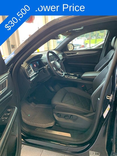 2024 Volkswagen Atlas Cross Sport 2.0T SE w/Technology