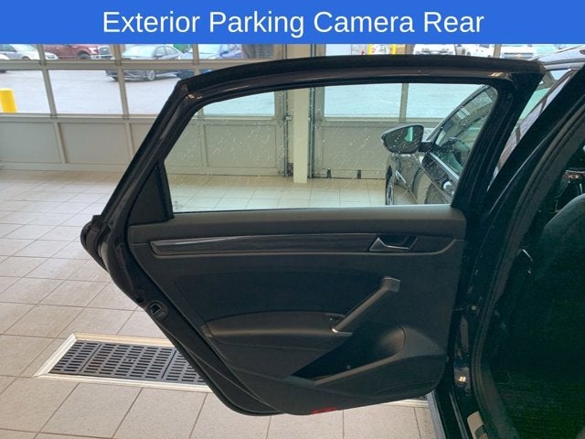 2021 Volkswagen Passat 2.0T R-Line