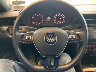 2021 Volkswagen Passat 2.0T R-Line