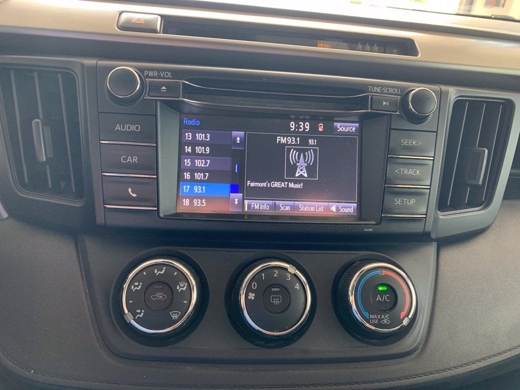 2017 Toyota RAV4 LE