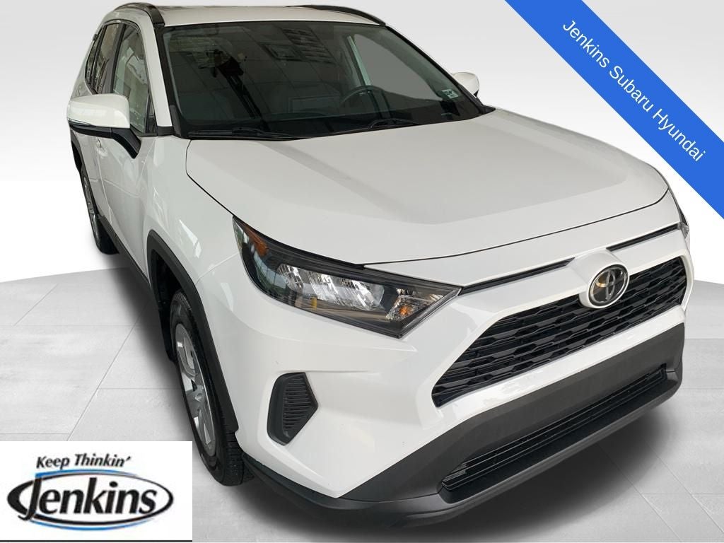 2021 Toyota RAV4 LE
