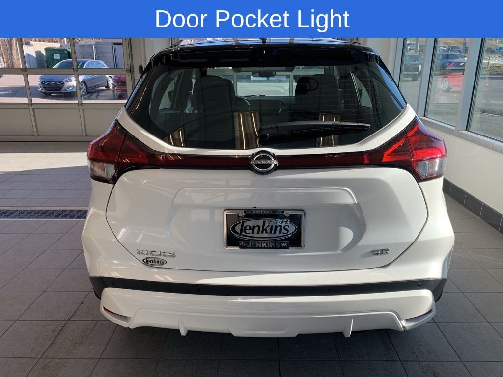 2023 Nissan Kicks SR