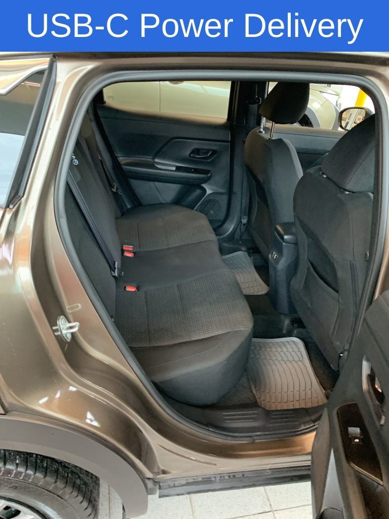 2025 Nissan Kicks S