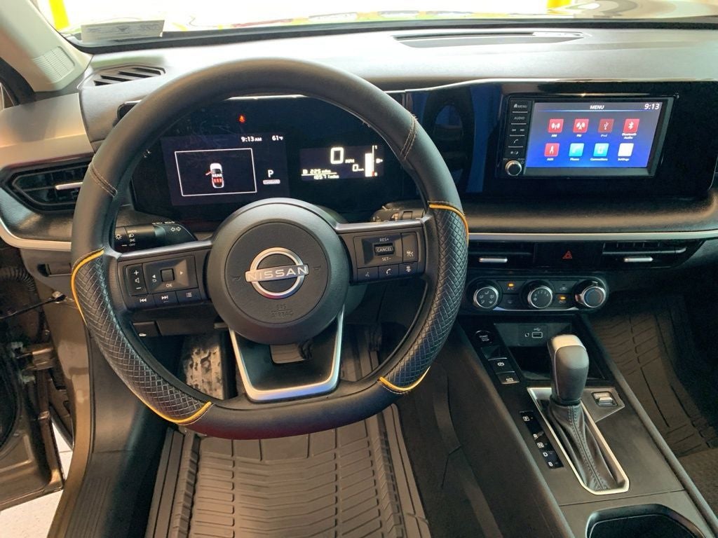 2025 Nissan Kicks S