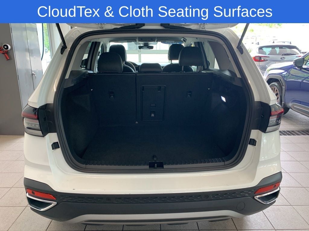 2025 Volkswagen Taos 1.5T SE