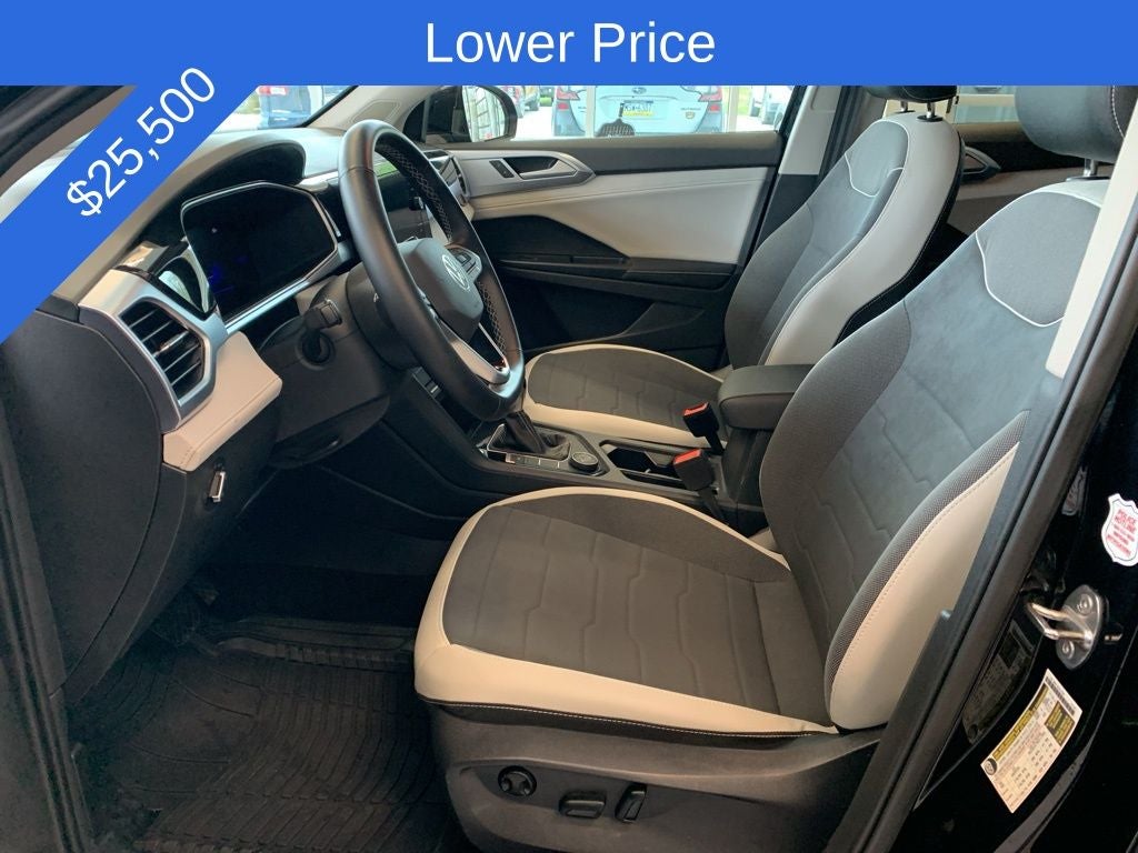 2025 Volkswagen Taos 1.5T SE