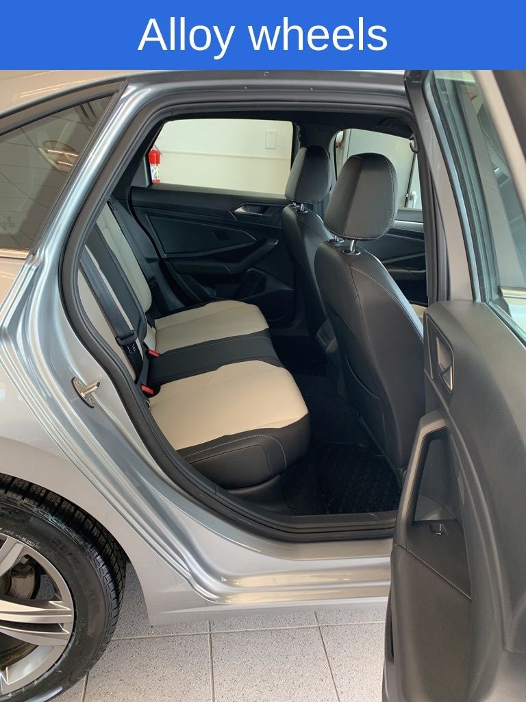 2020 Volkswagen Jetta R-Line