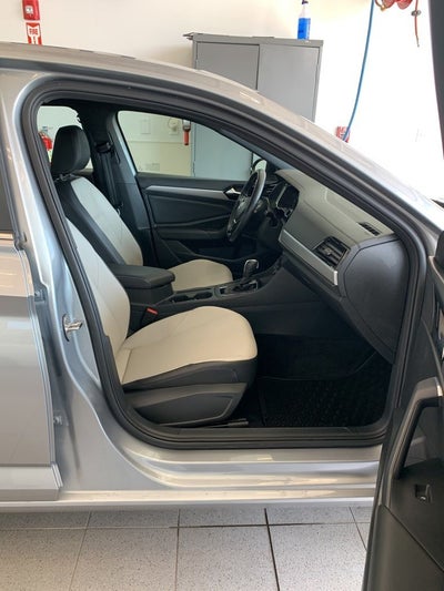 2020 Volkswagen Jetta R-Line