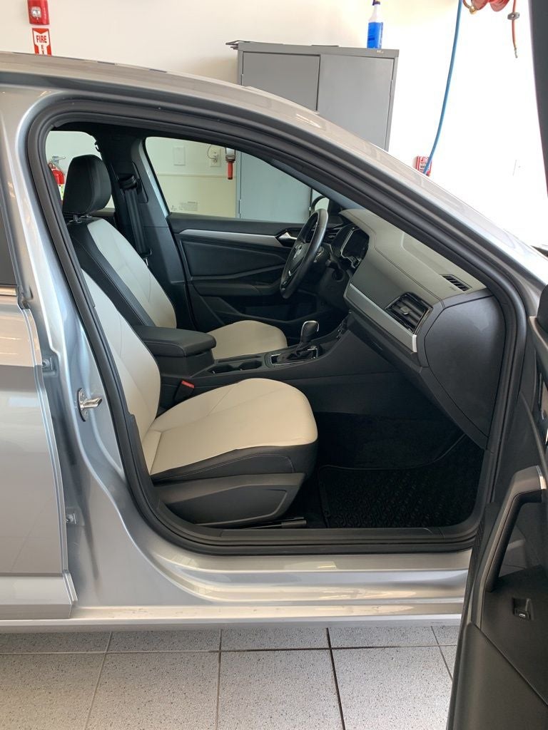 2020 Volkswagen Jetta R-Line