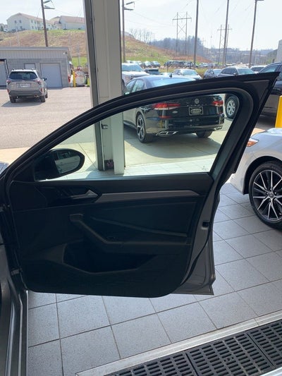 2020 Volkswagen Jetta R-Line