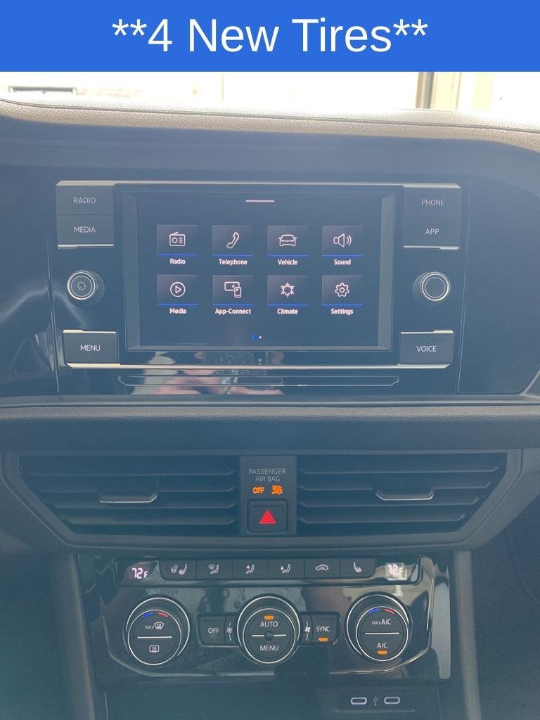 2020 Volkswagen Jetta R-Line