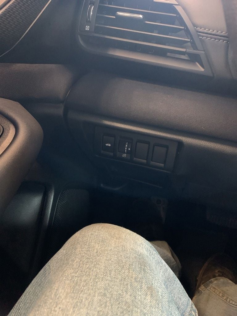 2025 Subaru Legacy Base