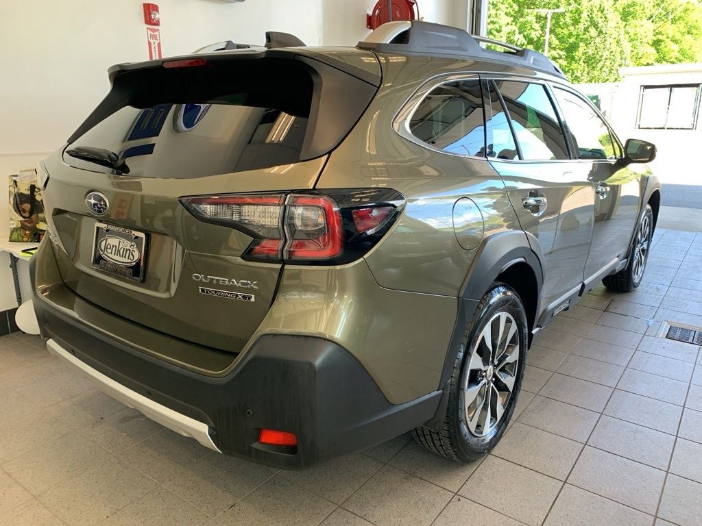 2023 Subaru Outback Touring XT