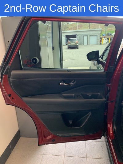 2023 Nissan Pathfinder SL