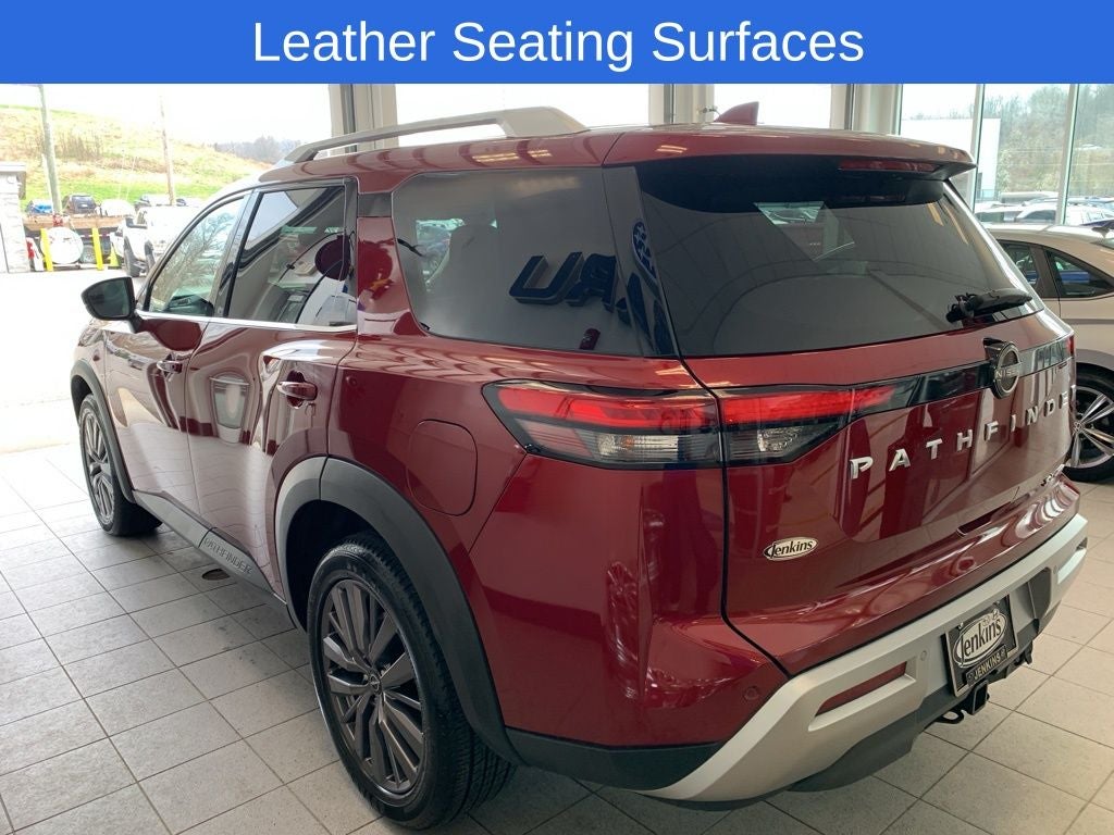 2023 Nissan Pathfinder SL