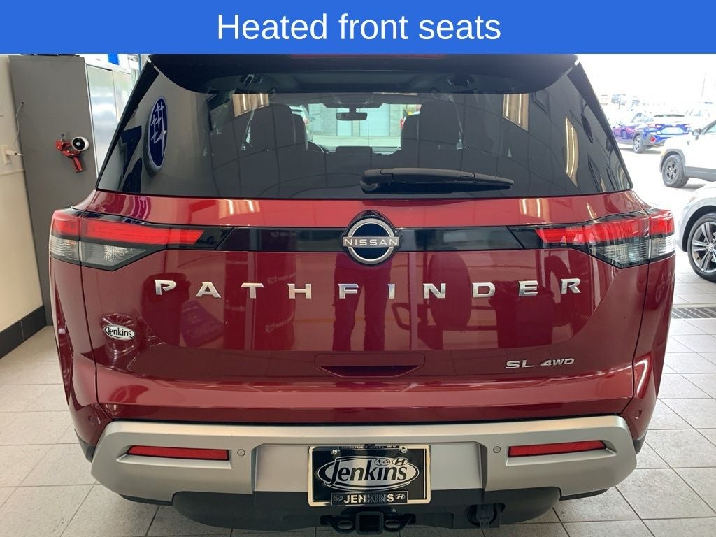 2023 Nissan Pathfinder SL