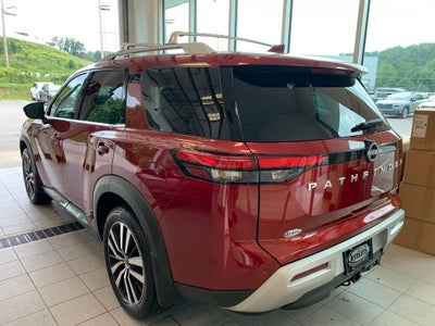 2024 Nissan Pathfinder Platinum
