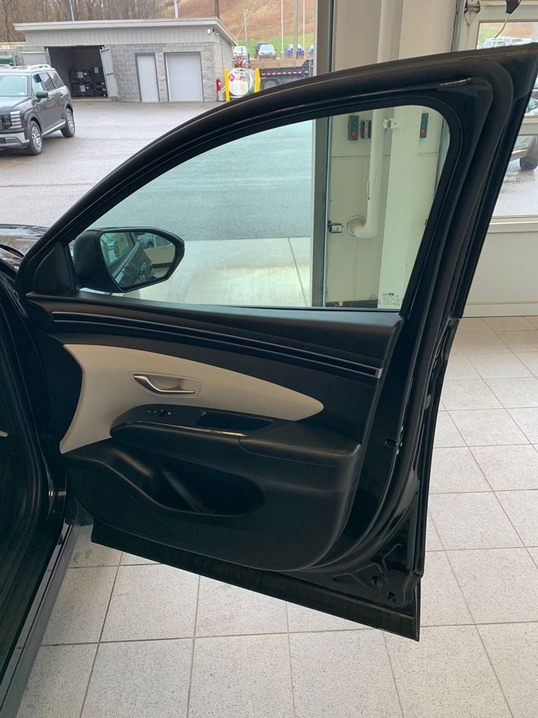 2023 Hyundai Tucson SE