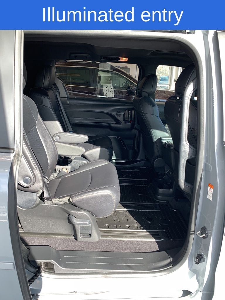 2025 Toyota Sienna XLE