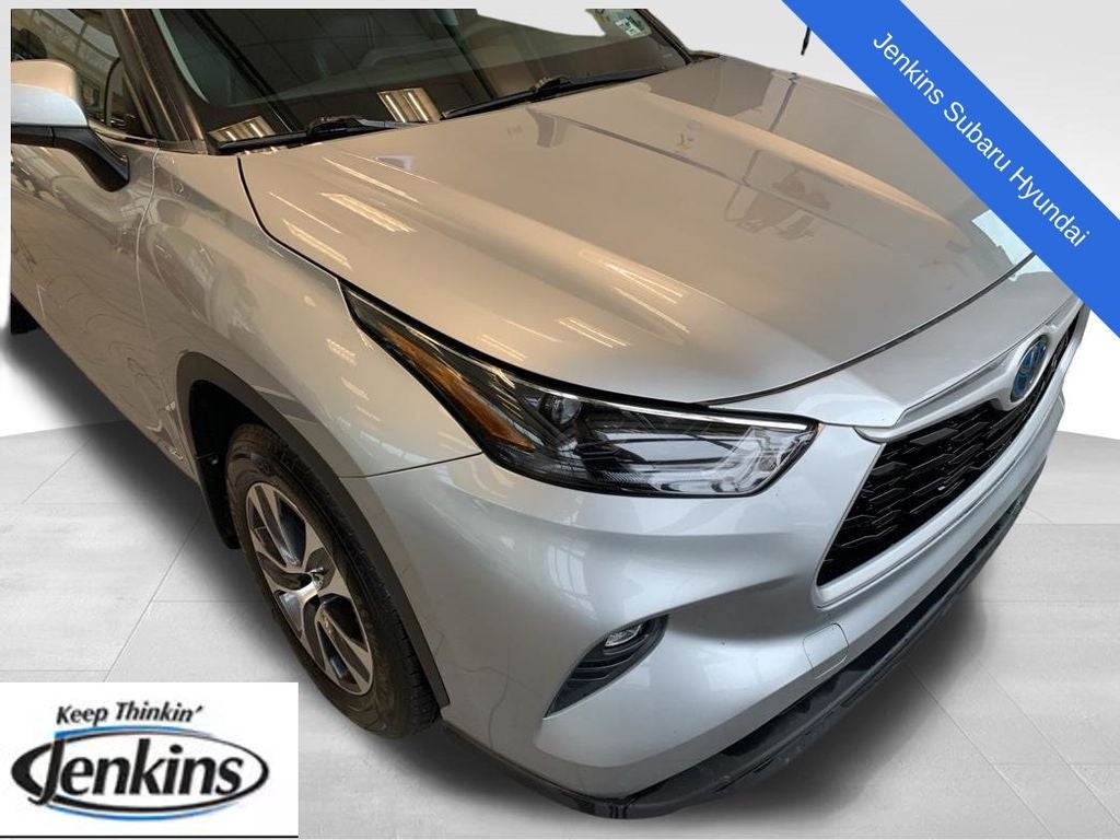 2023 Toyota Highlander Hybrid XLE