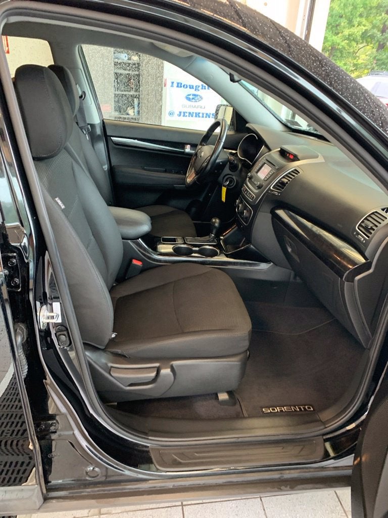 2014 Kia Sorento LX