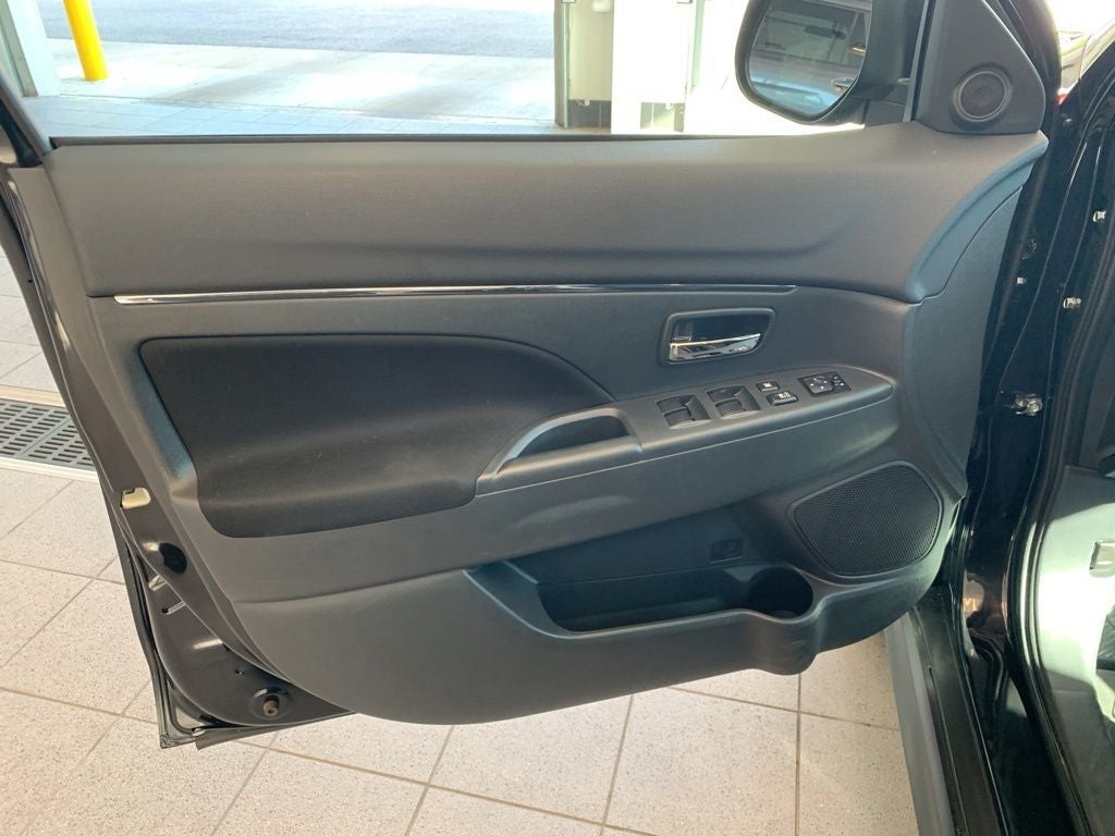 2024 Mitsubishi Outlander Sport 2.0 LE