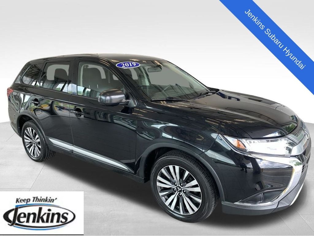 2019 Mitsubishi Outlander ES