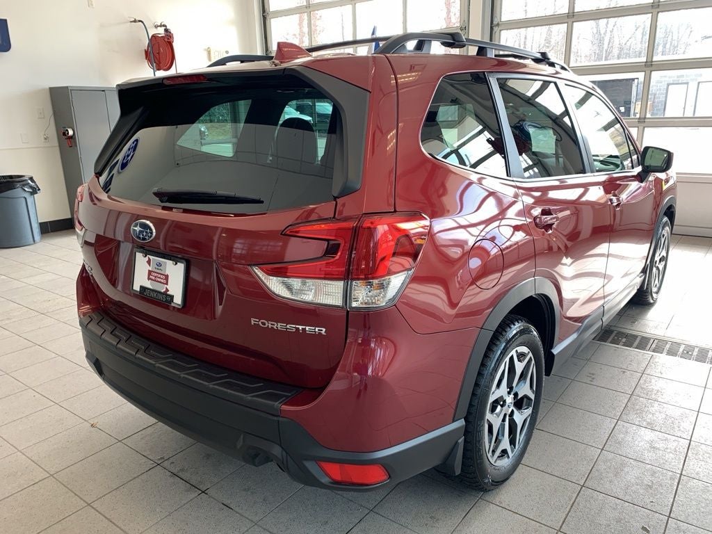 2023 Subaru Forester Premium
