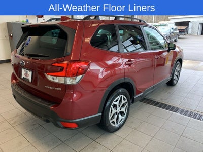 2022 Subaru Forester Premium