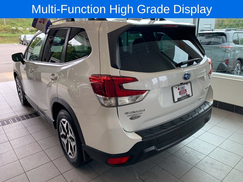 2023 Subaru Forester Premium