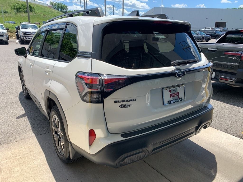 2025 Subaru Forester Premium