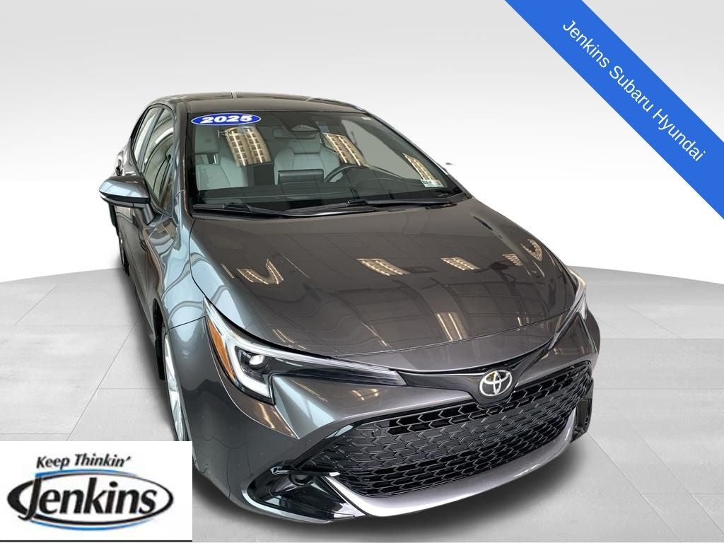 2025 Toyota Corolla Hatchback SE