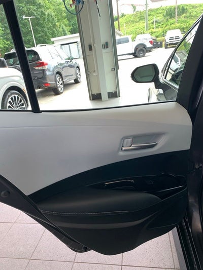 2025 Toyota Corolla Hatchback SE