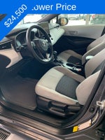2025 Toyota Corolla Hatchback SE