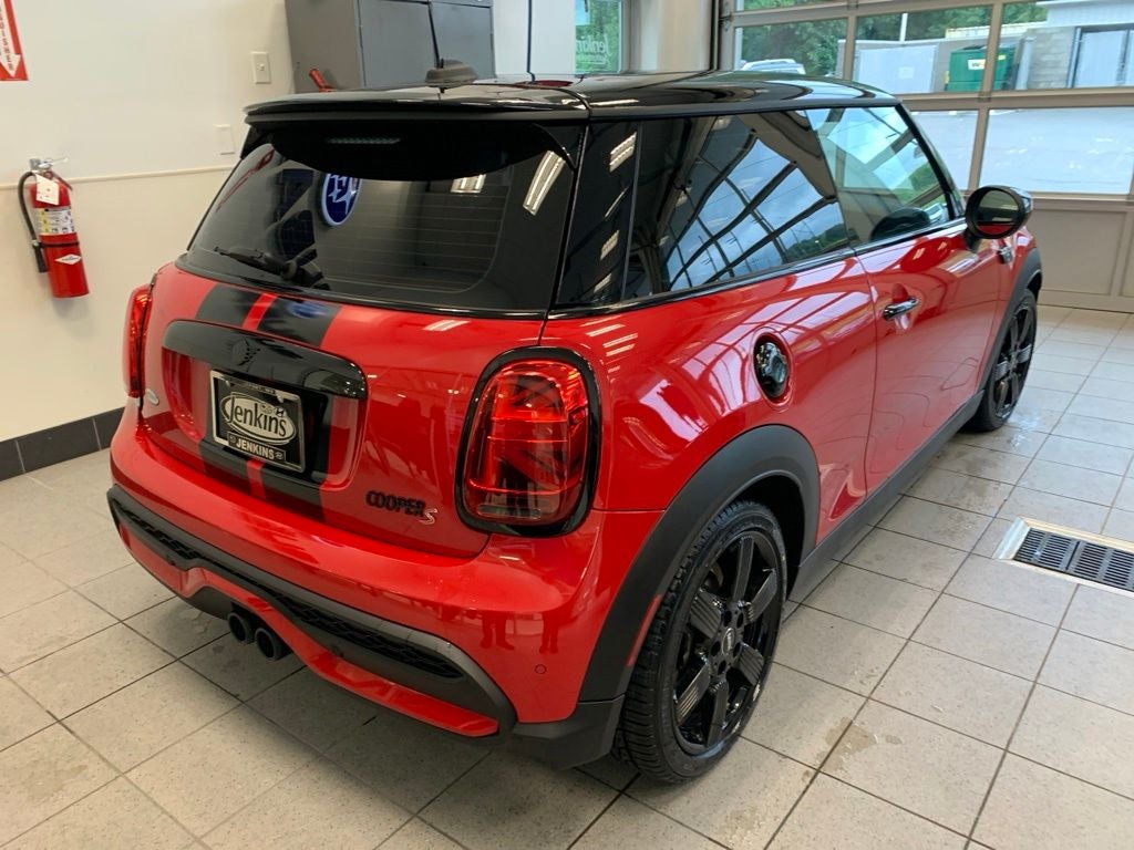 2023 MINI Cooper S Base