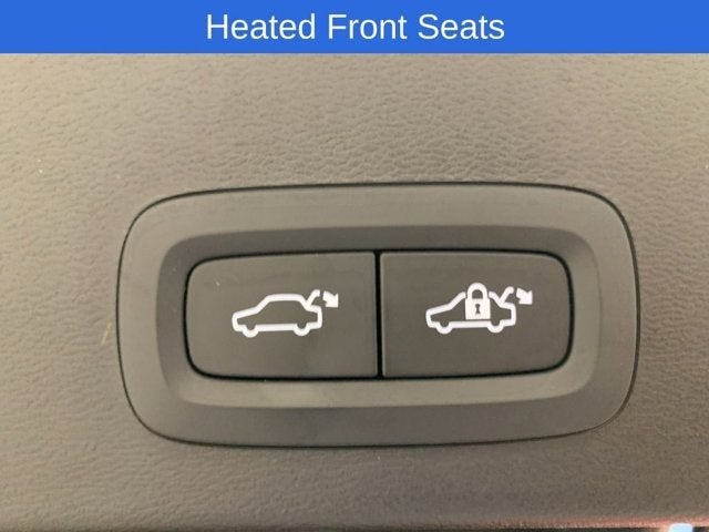 2025 Volvo XC40 Plus Dark Theme