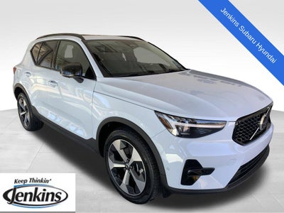 2026 Volvo XC40 B5 Plus